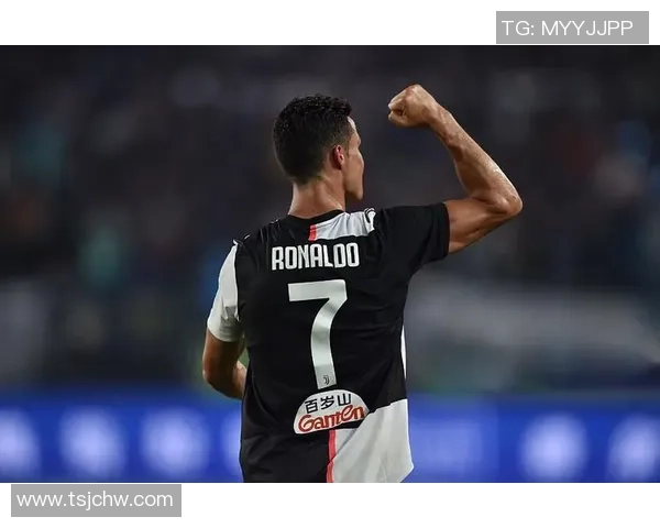 卡尔达拉：加盟尤文发布会有50人，我认为冲我但实践都冲C罗